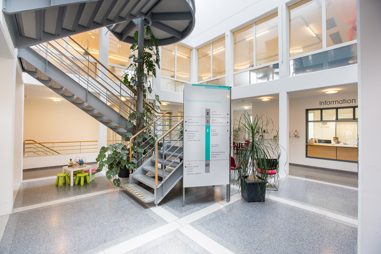 Eingangsbereich TCM Oberaargau Huttwil